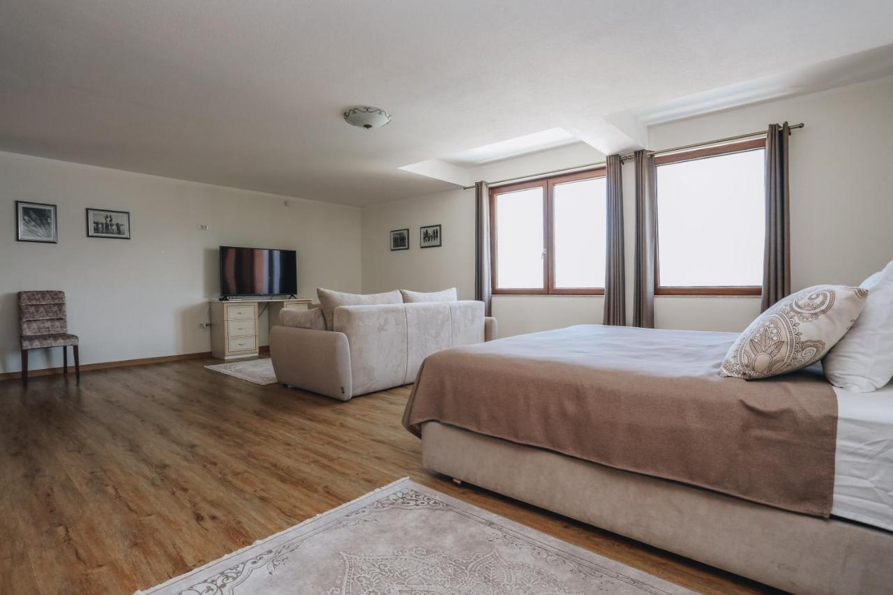 Villa Semiramis 티바트 외부 사진