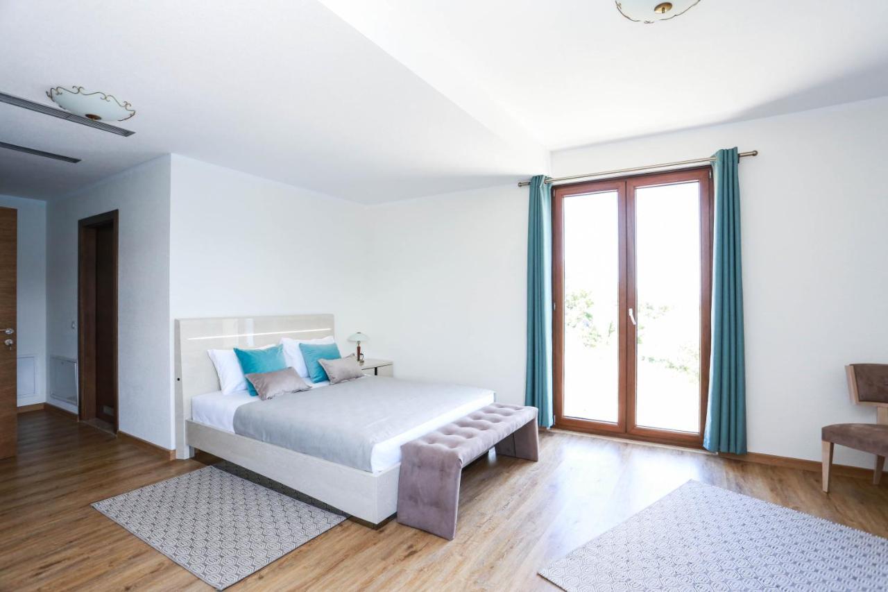 Villa Semiramis 티바트 외부 사진